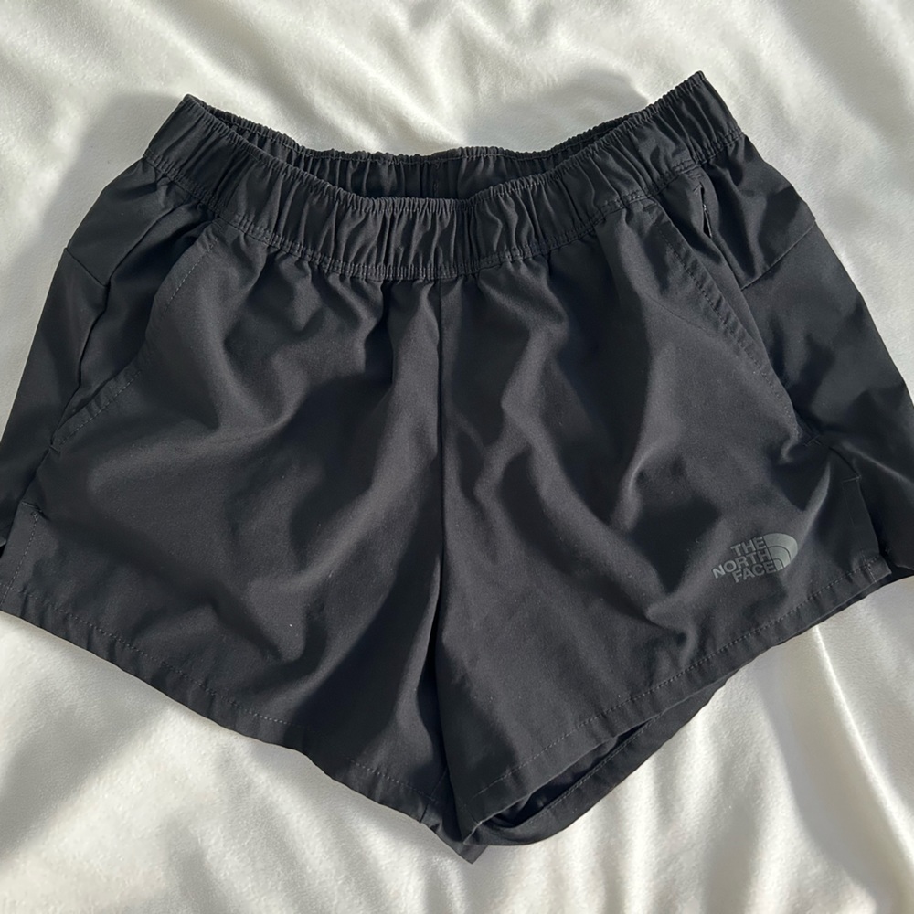 The North Face shorts NWOT
